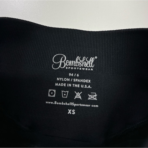 Bombshell Sportswear Ribbed Seamless Leggings Black Silver Logo Size XS NEW - Picture 4 of 15